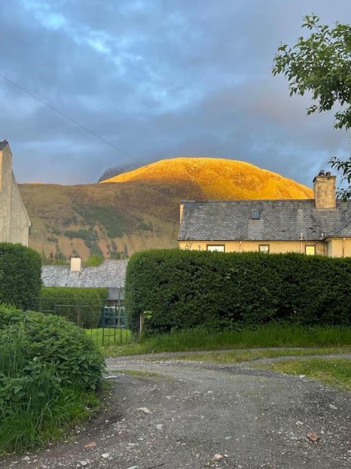 Taigh Beag Apartamento Inverlochy Exterior foto